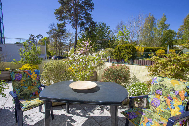 die eigene Terrasse vor der Fewo
